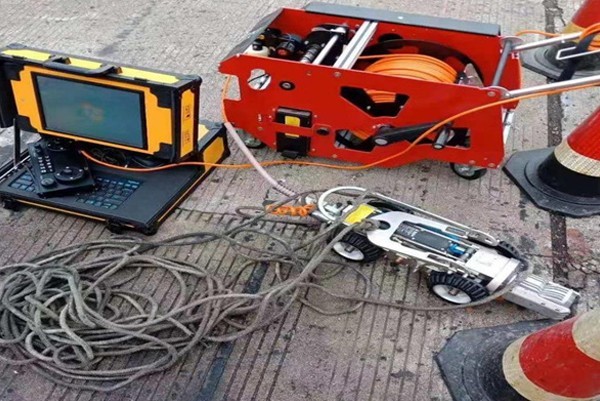 尖山CCTV管道检测机器人